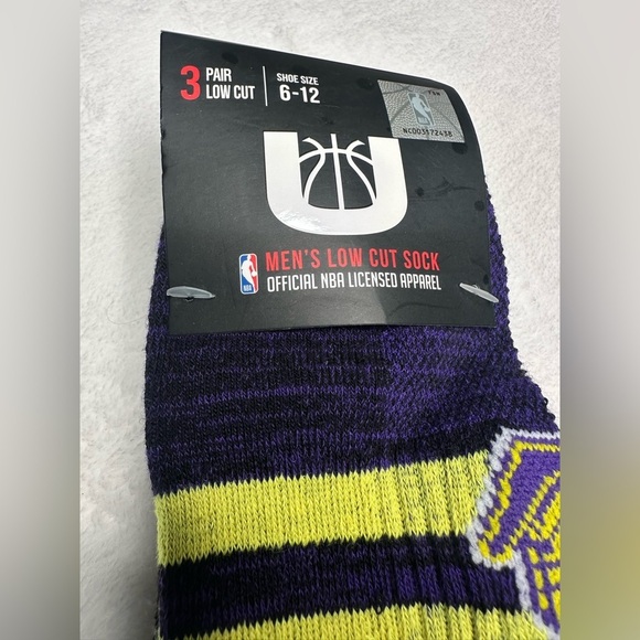 LA Lakers NBA Crew Socks 3 Pairs For Men's Shoe Size 6 - 12 New - Picture 5 of 7